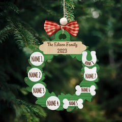 PERSONALIZED FAMILY CHRISTMAS ORNAMENTS, 2023 ACRYLIC GARLAND WREATH ORNAMENT WITH FAMILY MEMBER NAMES, CUSTOM HOLIDAY ORNAMENT