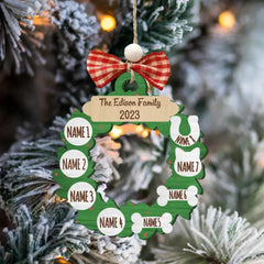 PERSONALIZED FAMILY CHRISTMAS ORNAMENTS, 2023 ACRYLIC GARLAND WREATH ORNAMENT WITH FAMILY MEMBER NAMES, CUSTOM HOLIDAY ORNAMENT